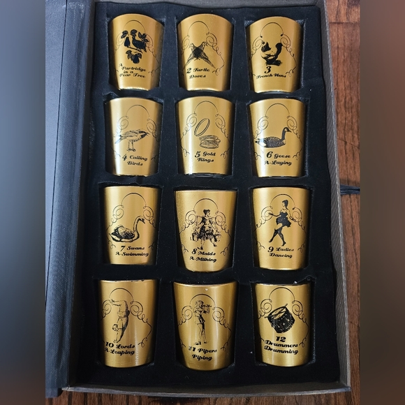 NIB D.L. & Co. 12 Days of Christmas Candle Set - Picture 2 of 7